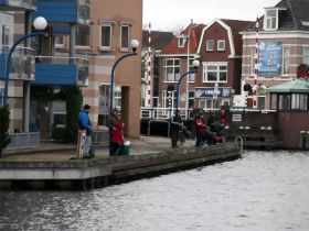16 Met zijn allen.jpg