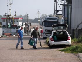 26 Visspullen in de auto.jpg