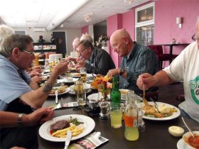29 Lekker eten.jpg