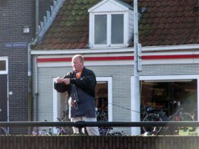 14_Even mijn snoer in orde maken.jpg