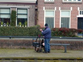 20a_Jan met zijn mobiele visuitrusting (1).jpg