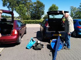 31_Alles past nooit in deze auto.jpg